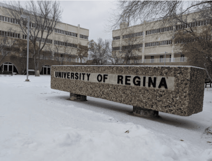 UR Circle Of Scholars Entrance Scholarship - University Of Regina